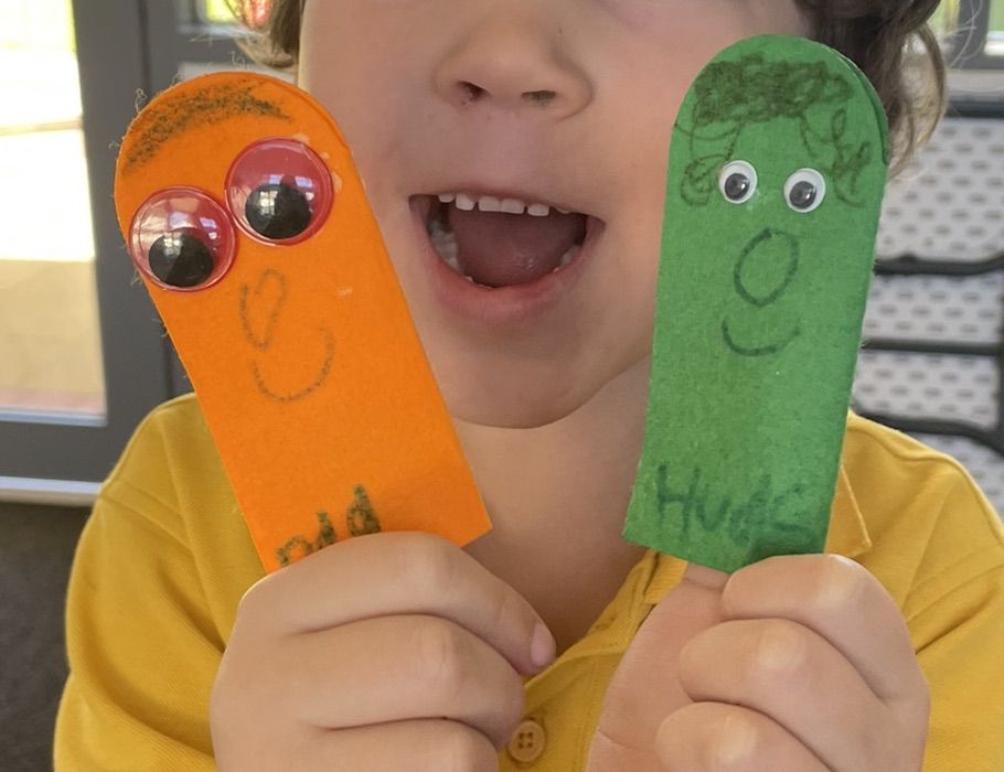 Family finger puppets